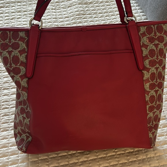 COACH SAFFIANO LEATHER BAILEY TOTE RED - Picture 6 of 9
